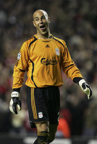 德布劳内：还没和球队谈续约 先让自己变的更强（德布劳内：尚未与球队谈续约，先专注提升自己）