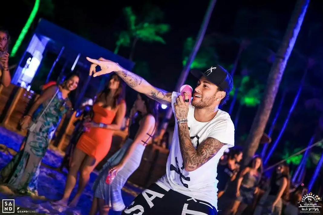 2-0，4-3！欧联杯之王神了，英超140亿对决战老东家，赢球=搅乱争冠格局