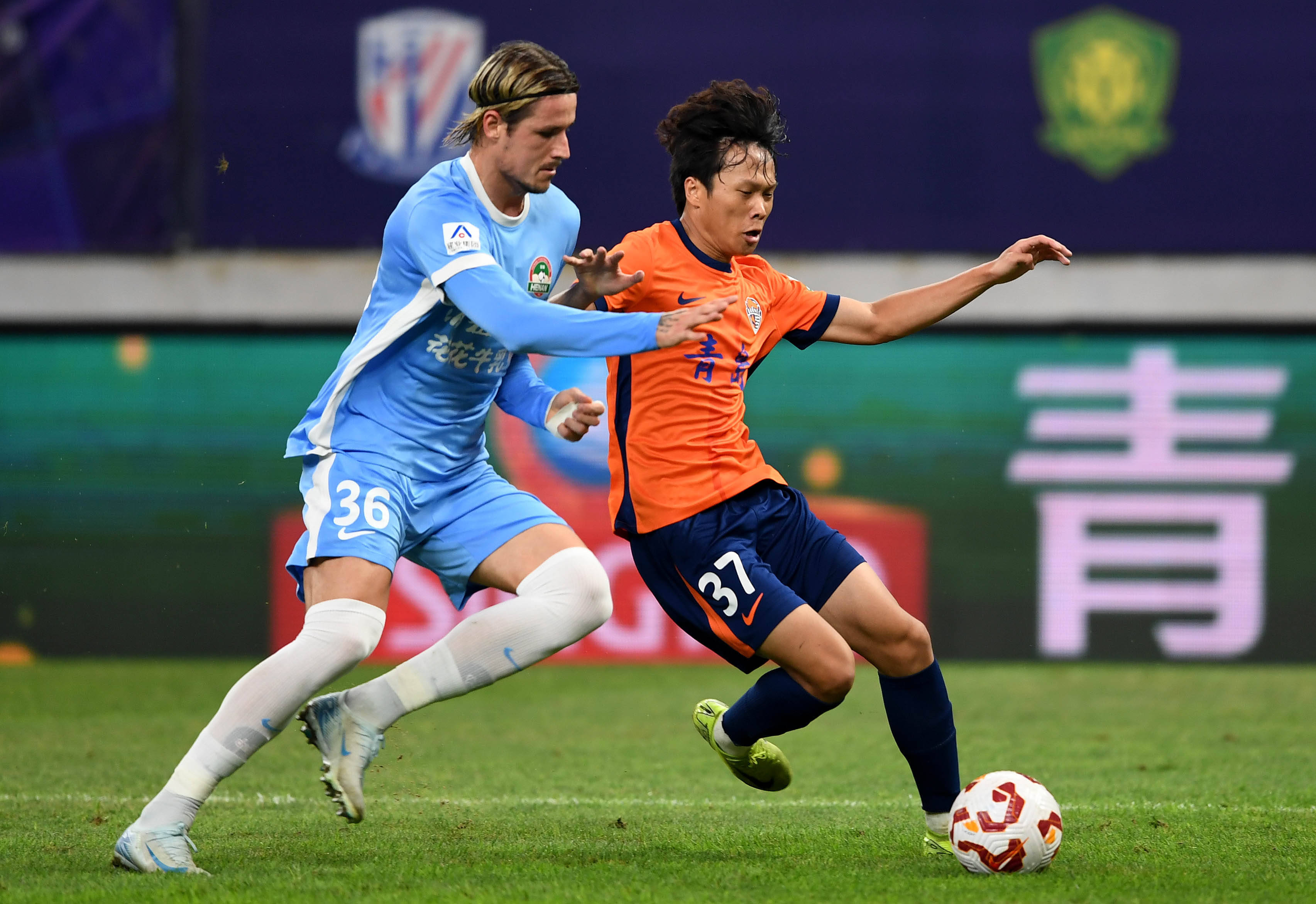 官方：中超入籍球员的薪酬限额可按照外援标准执行