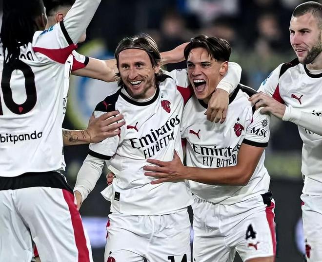 川超分区赛现场观赛人数超87万，实现经济效益超56亿元