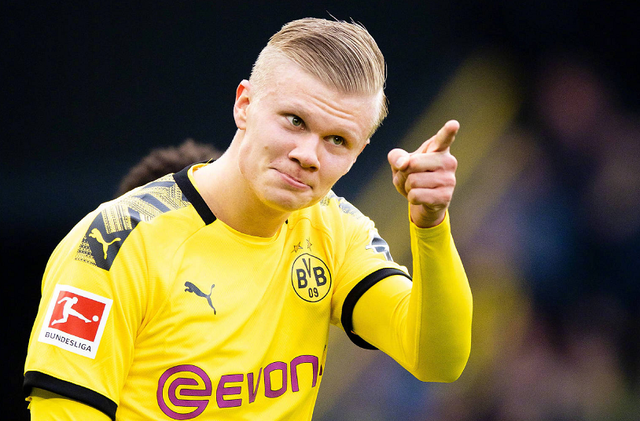 弗里克球员时期曾访诺坎普，随队击败克鲁伊夫麾下阿贾克斯（弗里克球员时代曾做客诺坎普，随队击败克鲁伊夫执教的阿贾克斯）