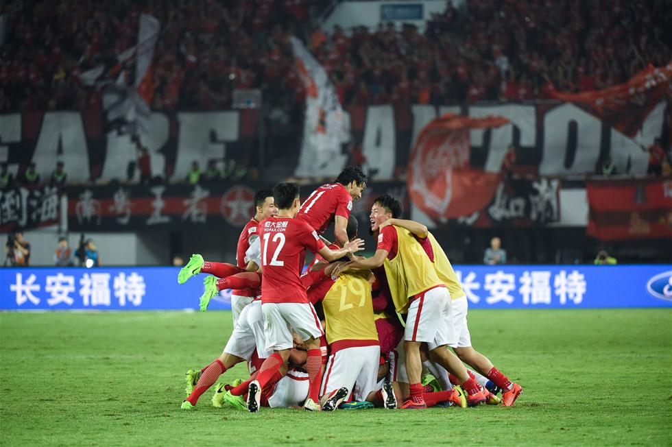 前锋射门力度与准度如何兼顾？