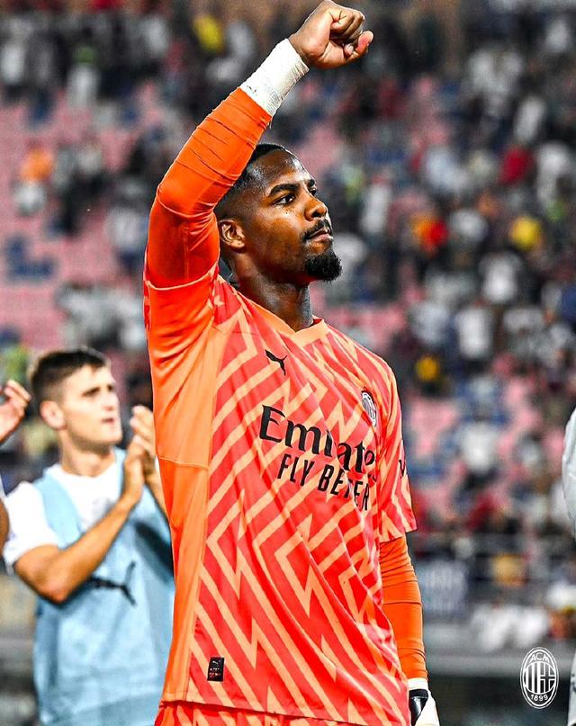 他回家了，回到了深爱的巴塞罗那