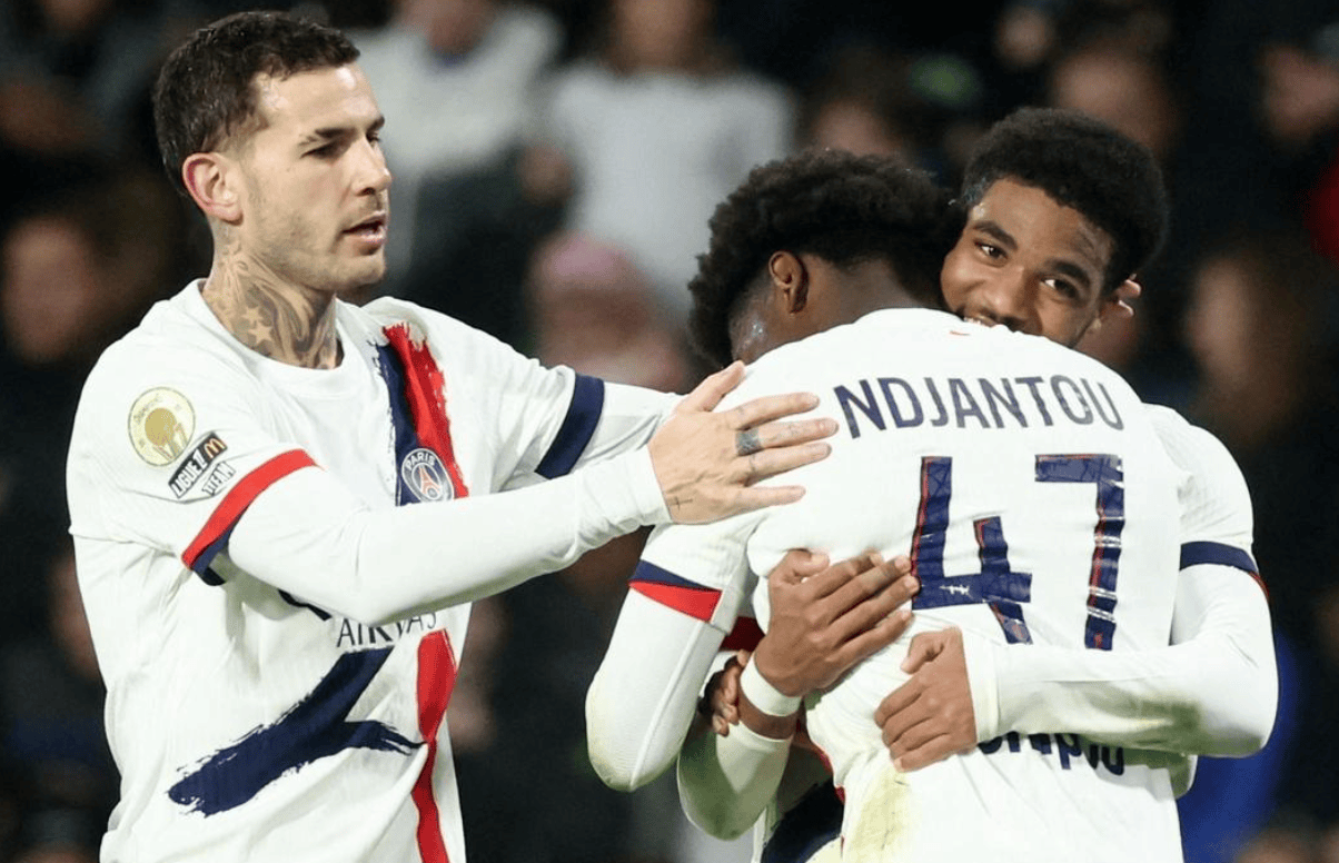 欧洲杯历史最佳阵容评选